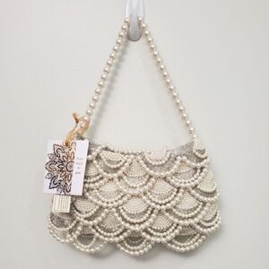 Cream Scalloped Beaded Clutch with Pearl Chain
